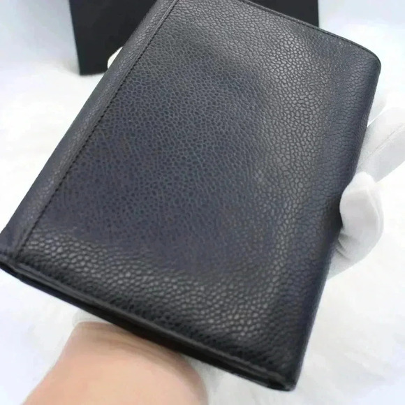 Chanel Caviar Interlocking CC Logo  TriFold Wallet - Picture 7 of 16